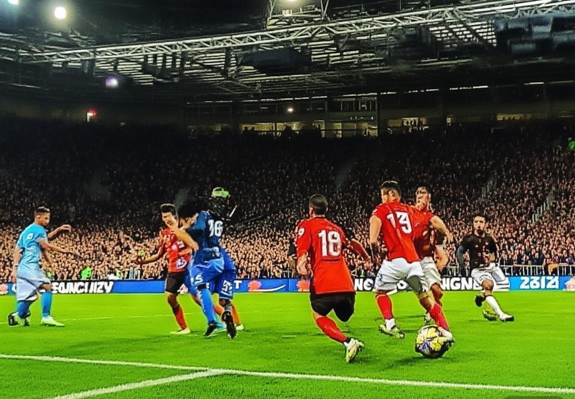 巴利亚多对决：战术解析与精彩瞬间盘点(图3)